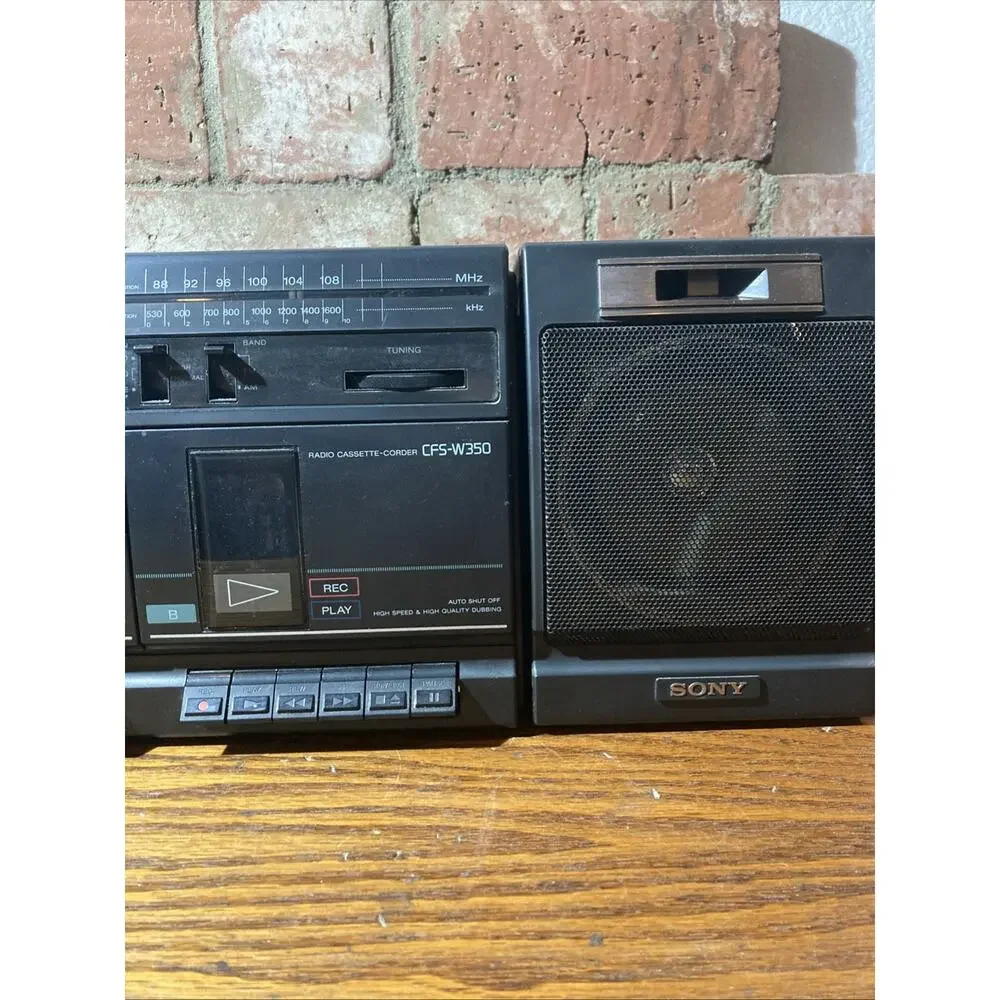 Sony CFS-W350 Dual 📻 Cassette AM/FM Radio Boombox Recorder